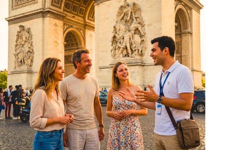 Paris: Arc de Triomphe Tour and Taste of Macarons