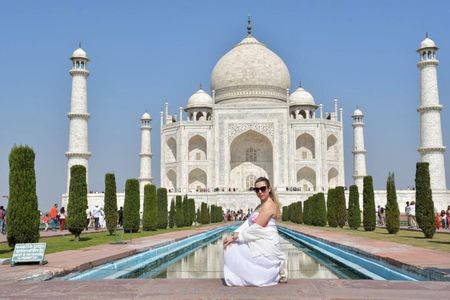 From Delhi: Sunrise Taj Mahal-Agra Fort Skip The Line Guided Tour