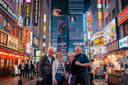 Shinjuku Private Night Tour: The Best Introduction to Shinjuku