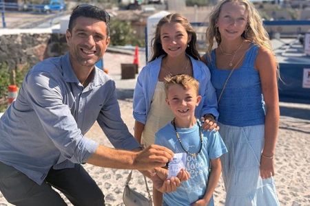 Customize Your Perfect Day in Santorini with Private Driver-Guide