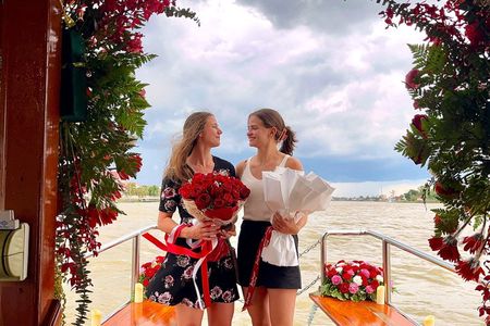 Bangkok Private Proposal Cruise on the Chao Phraya River