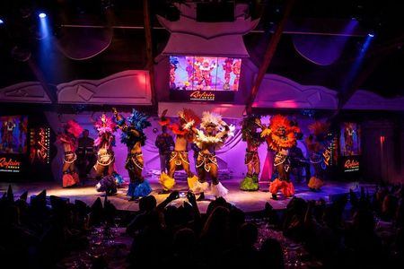Shared Group: Rafain Dinner and Latin American Show with Transfer