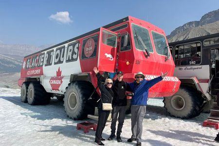 Athabasca Glacier and Skywalk Small Group Tour with Lunch