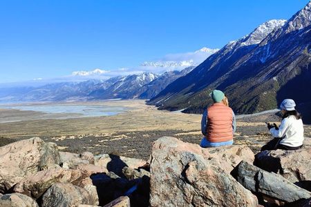 Mt Cook & Tasman Glacier lookout Small Group Tour from Queenstown