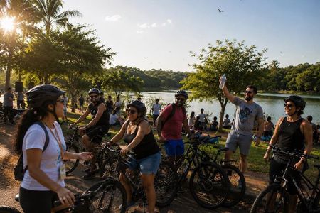 Bike Tour: The Coolest Urban Scenes of Sao Paulo