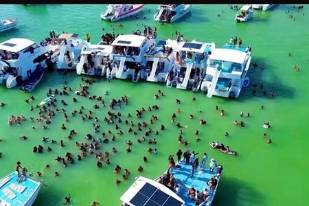 Punta Cana Sunset Hip Hop Party Boat with DJ and Drinks & pickup