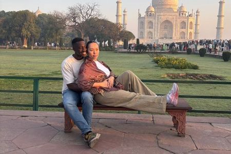 Private Taj Mahal, Agra Fort & Baby Taj Day Trip from Delhi