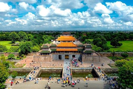 Hue Imperial City and Forbidden City Walking Private Tour