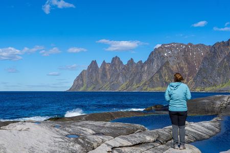From Tromsø: Full-Day Senja Tour with Scenic Ferry & Lunch