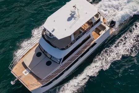 Hobart 3 Hour Sightseeing and Fishing Cruise