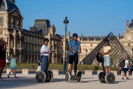Paris City Sightseeing Half Day Guided Segway Tour with a Local Guide
