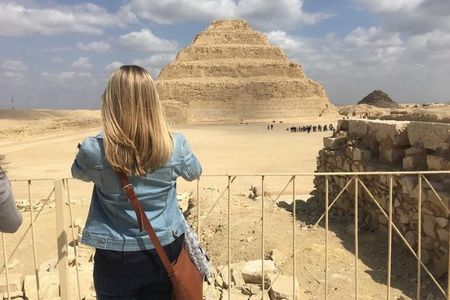 Full Day Tour to Giza Pyramids, Sakkara & Memphis