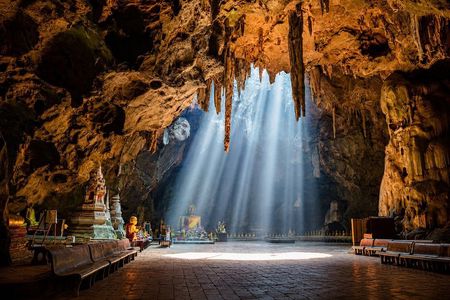 Phetchaburi Private Tour from Bangkok: Cave & Royal Palaces