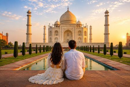 Taj Mahal Sunrise & Agra Private All-Inclusive Tour from Delhi
