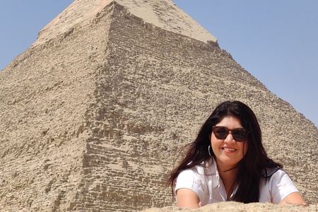 Private Tours to The Giza Pyramids and Old Cairo