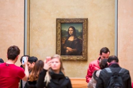 Louvre Museum Guided Tour Semi-Private or Private Options