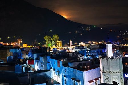 Chefchaouen Night Walk: Street Food & Gnawa Rooftop Experience