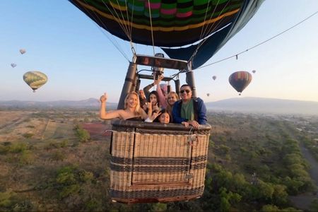 Balloon Flight, Breakfast in Cave, Private Pickup CDMX
