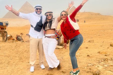 Giza pyramids: Half Day Tour To Giza Pyramids