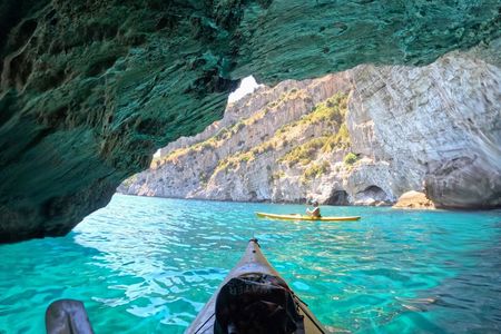 Nerano Kayak Tour between Caves and Amalfi Coast