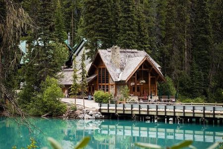 Moraine Lake , louise , Emerald & Johnston Canyon Adventure Tour
