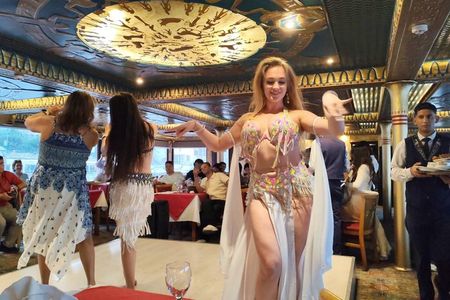 Cairo Nile Dinner Cruise show