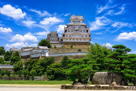 Himeji Castle, Arima Onsen & Mt. Rokko: 1-Day Bus Tour from Osaka