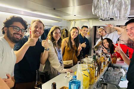 Tokyo Shinjuku Night Walking Tour with Local Guide