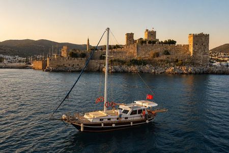 Private Boat Experience in Bodrum Coast with Snorkeling and Coves