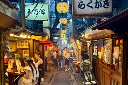 Shinjuku Night Walking Tour: Kabukicho, Golden Gai & Memory Lane