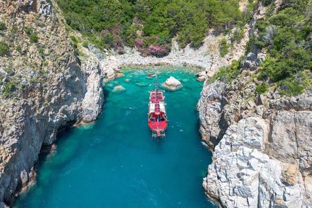 Gazipasa Hidden Bays Boat Tour and Lunch From Alanya