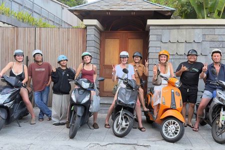 Nha Trang Local Food Tasting & Sightseeing Tour By Scooter