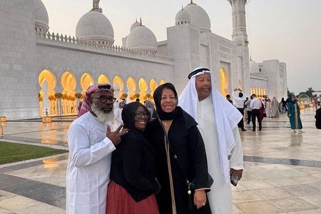 Abu Dhabi Full Day City Tour with Sheikh Zayed Grand Mosque