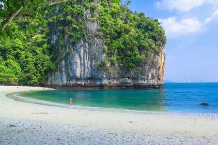 Private Krabi Islands Speedboat Tour with Snorkeling from Phuket