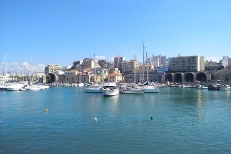 Ecobike tour in historic Heraklion