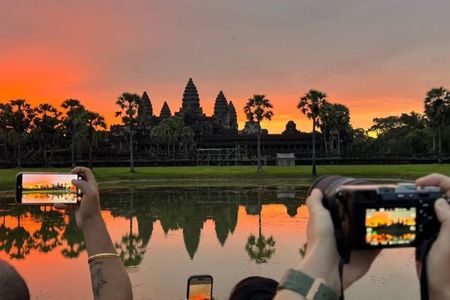 Full-Day Angkor Wat Sunrise Private Tour with Angkor Temples Pass