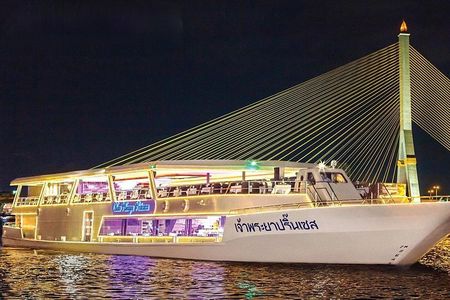 Chao Phraya Princess Cruise with Buffet Dinner and Live Music