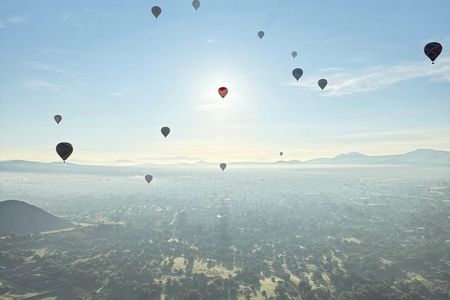 Balloon flight over Teotihuacan Round trip