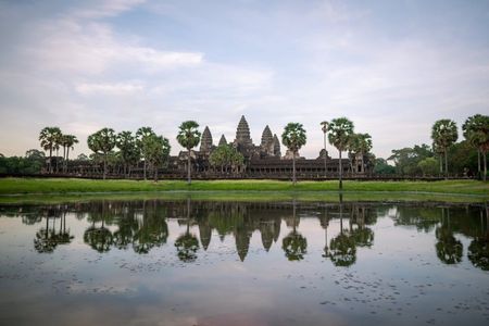 Angkor Wat Sunrise & Small Circuit Private Tour