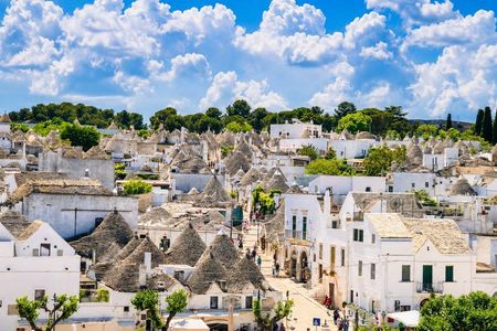Ostuni, Alberobello and Polignano a Mare. Departing from Lecce
