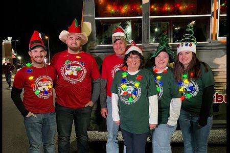Pigeon Forge Redneck Christmas Light Tour and Moonshine Tasting
