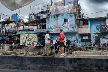 Private Mumbai Sightseeing & Dharavi Slum Tour with Local Guide