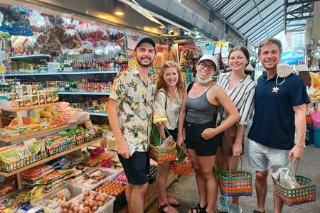Home Cooking Class in Chiang Mai With Visiting Local Market