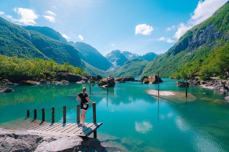 Bergen: Bondhus Glacier Lake & National Park w/Lunch in Rosendal