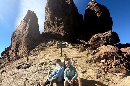 Teide Scenic Hike and Winery Experience with Free Pickup