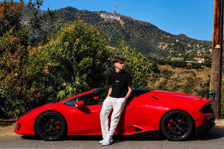 30-Minute Driving Tour: Explore Hollywood in a Lamborghini