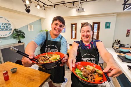 Taipei Cooking Class & Market Adventure in Historic Dadaocheng