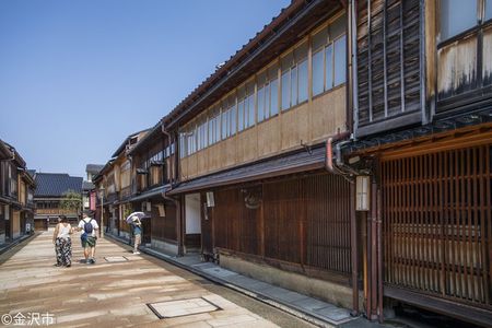 Private Kanazawa One Day Tour by Chartered Vehicle