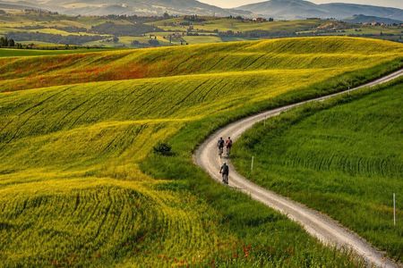 Crete Senesi: eBike Tour Virtual-guided
