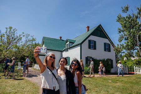 PEI: Anne of Green Gables Express Tour